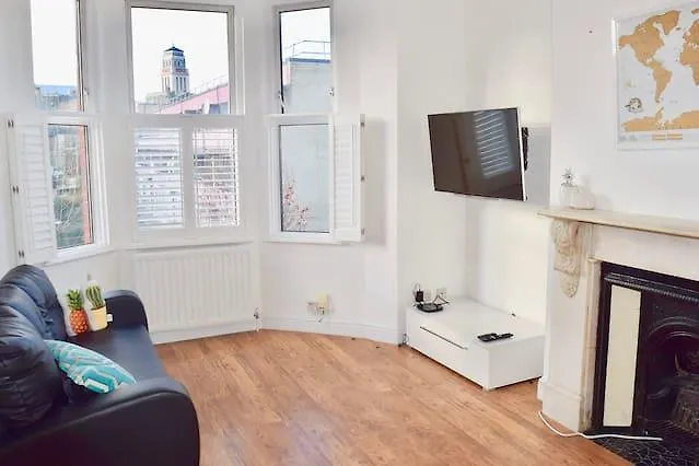 Gorgeous & Chic West Hampstead Apartment